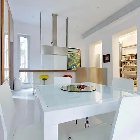 Beautiful Monti Panisperna アパート ローマ